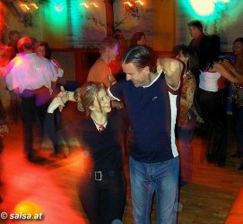 Kufstein: Salsa im Bolero - anklicken zum Vergr&ouml;�ern - click to enlarge