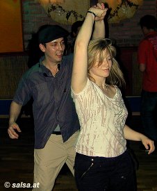 Kufstein: Salsa im Bolero - anklicken zum Vergr&ouml;�ern - click to enlarge