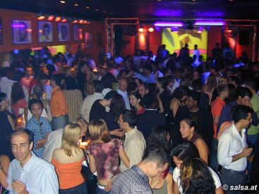 Wien: Salsa im Floridita - anklicken zum Vergr��ern - click to enlarge