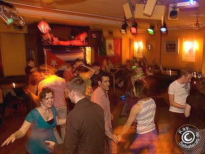 Salsa im Cafe Tr&ouml;dler / Einstein, Dortmund