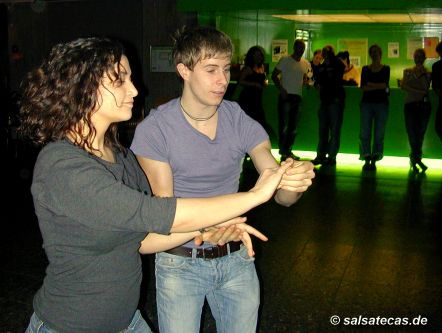 Salsa in Freiburg: Salsa in der Mensa der Universit�t