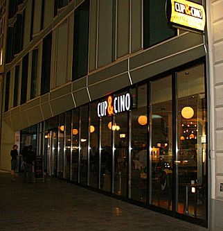 Salsa im Cup�n Cino, Hamburg