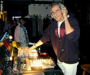 Salsa in Kaiserslautern: Kramladen der Salsa AG (click to enlarge - anklicken zum Vergr&ouml;�ern)