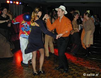 Salsaball in Leipzig (anklicken zum Vergr��ern, mit ALT+F4 wieder schliessen)