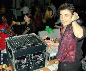 Salsaball in Leipzig: DJ Polo (Andreas, loetzsch@bigfoot.de) (anklicken zum Vergr&ouml;�ern, mit ALT+F4 wieder schliessen)