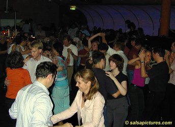 Salsa in M&uuml;nchen: 2Rooms (anklicken zum Vergr��ern - click to enlarge)
