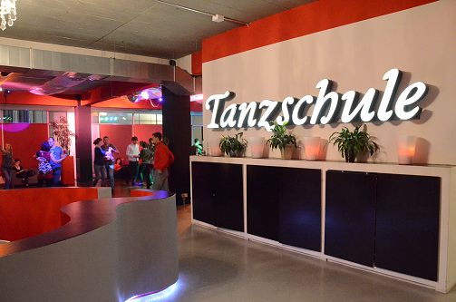 Salsa mit Marion Morena in der Tanzschule am Deutschen Theater in M�nchen