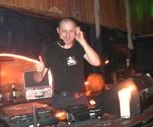 Salsa in Stuttgart (anklicken zum Vergr��ern - click to enlarge)